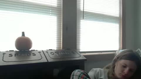 Sabrina online show from 10.05.25