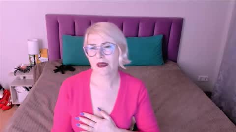 Sabrina MacMarren online show from 10.29.25