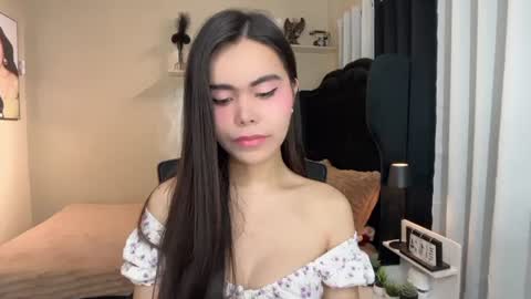Snapshot of sabrinamadonna54 chatting on 06.17.26 sabrinamadonna54 online show from 06.17.26