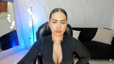 Snapshot of sabrinamontclair chatting on 07.07.26 Sabrina M online show from 07.07.26