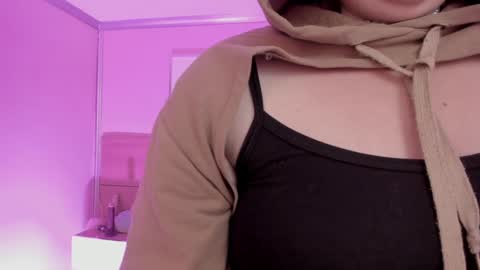 Snapshot of sachi_meow chatting on 01.30.25 Ig online show from 01.30.25