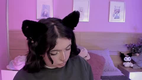 Snapshot of sachi_meow chatting on 01.30.25 Ig online show from 01.30.25