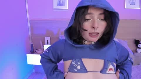 Snapshot of sachi_meow chatting on 02.13.25 Ig online show from 02.13.25