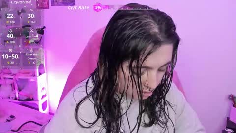 Snapshot of sachi_meow chatting on 10.05.25 Ig online show from 10.05.25