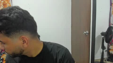 Snapshot of sack_rojas chatting on 12.15.24 Sack online show from 12.15.24