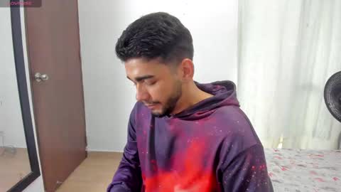 Snapshot of sack_rojas chatting on 03.03.25 Sack online show from 03.03.25