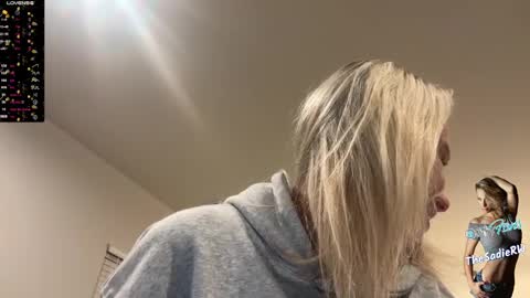 Snapshot of sadierw chatting on 12.03.24 SadieRW online show from 12.03.24