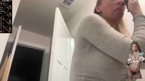 Snapshot of sadierw chatting on 01.03.25 SadieRW online show from 01.03.25