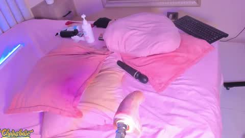 Snapshot of saekohofman chatting on 10.31.25 Mara online show from 10.31.25