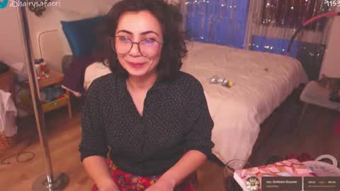 Snapshot of safaeri chatting on 02.11.26 Safa online show from 02.11.26