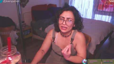 Snapshot of safaeri chatting on 02.18.26 Safa online show from 02.18.26