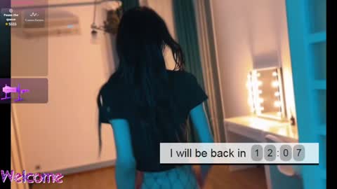 Snapshot of sage_storm chatting on 01.04.25 Sage Storm online show from 01.04.25