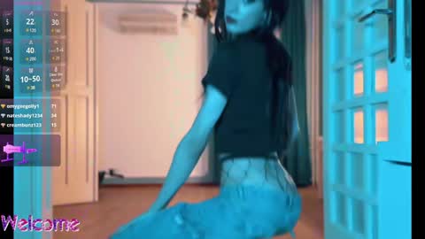 Snapshot of sage_storm chatting on 01.11.25 Sage Storm online show from 01.11.25