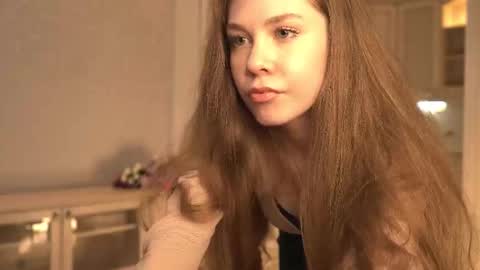 little angel Lisa online show from 10.01.25