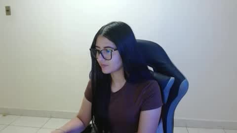 Sahaliefox  online show from 03.19.26