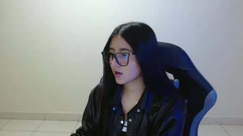Sahaliefox  online show from 06.01.26
