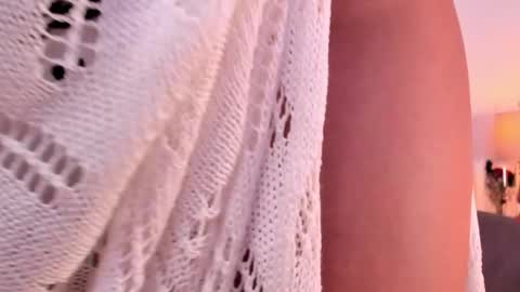 Snapshot of saharagarcia chatting on 10.02.25 Sahara Garcia online show from 10.02.25