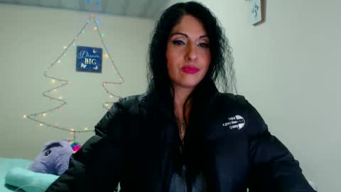 Karina online show from 12.18.24