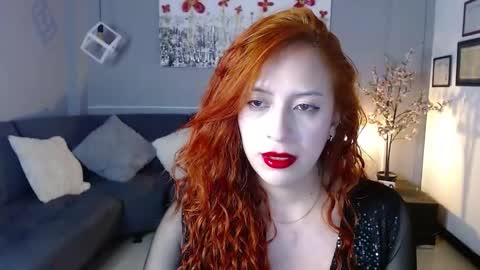 Snapshot of sahra_tayl0r_ chatting on 01.23.25 SARA online show from 01.23.25