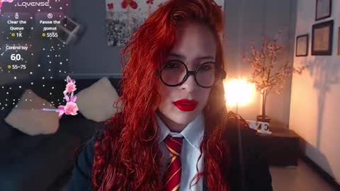 Snapshot of sahra_tayl0r_ chatting on 01.27.25 SARA online show from 01.27.25