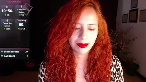 Snapshot of sahra_tayl0r_ chatting on 02.07.25 SARA online show from 02.07.25