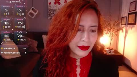 Snapshot of sahra_tayl0r_ chatting on 02.18.25 SARA online show from 02.18.25