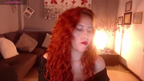 Snapshot of sahra_tayl0r_ chatting on 02.28.25 SARA online show from 02.28.25