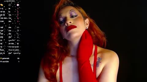 Snapshot of sahra_tayl0r_ chatting on 03.10.25 SARA online show from 03.10.25