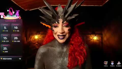 Snapshot of sahra_tayl0r_ chatting on 10.07.25 SARA online show from 10.07.25