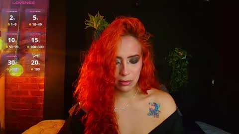 Snapshot of sahra_tayl0r_ chatting on 10.20.25 SARA online show from 10.20.25