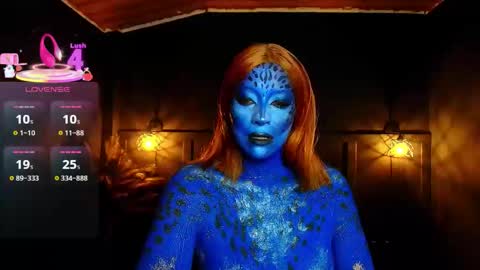 Snapshot of sahra_tayl0r_ chatting on 10.26.25 SARA online show from 10.26.25