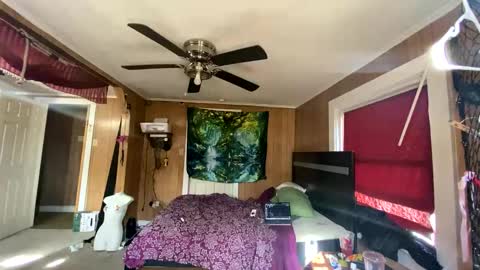 PupTwink online show from 11.27.25