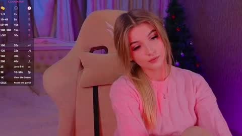 Snapshot of saillise chatting on 01.04.25 Sofia online show from 01.04.25