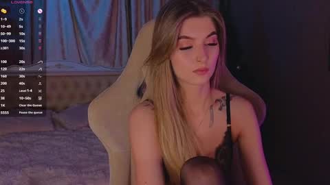 Snapshot of saillise chatting on 01.12.25 Sofia online show from 01.12.25