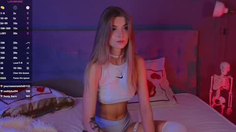 Snapshot of saillise chatting on 01.26.25 Sofia online show from 01.26.25