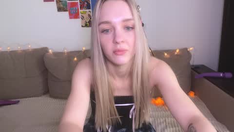 Sofia online show from 12.17.24
