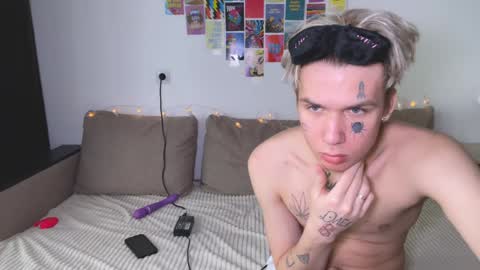 Sofia online show from 12.25.24
