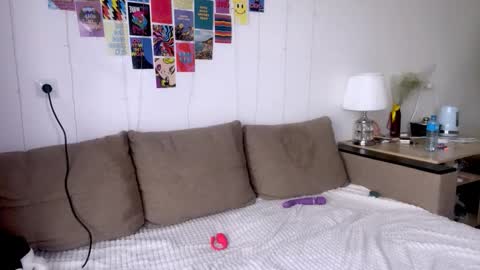 Sofia online show from 10.12.25