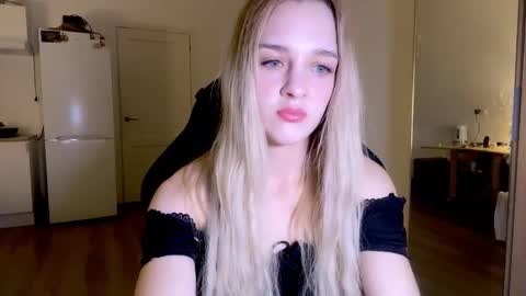 Sofia online show from 10.15.25