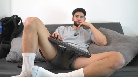 Snapshot of saimonhot1 chatting on 02.05.26 saimon online show from 02.05.26