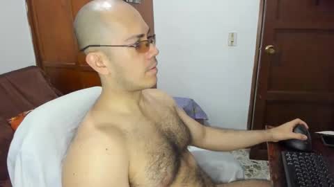 Snapshot of saintedy01 chatting on 10.21.25 saintedy01 online show from 10.21.25