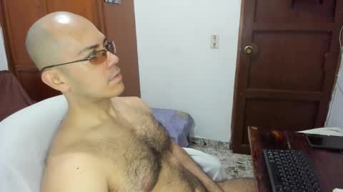 Snapshot of saintedy01 chatting on 10.26.25 saintedy01 online show from 10.26.25