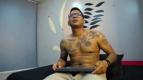 Saipadpuer30 online show from 02.08.25