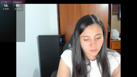 Snapshot of saira___ chatting on 12.04.24 saira online show from 12.04.24