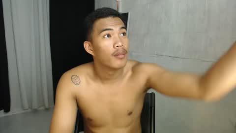 Snapshot of saj_taylor chatting on 10.28.25 Taylor online show from 10.28.25