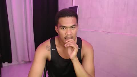 Snapshot of saj_taylor chatting on 10.29.25 Taylor online show from 10.29.25