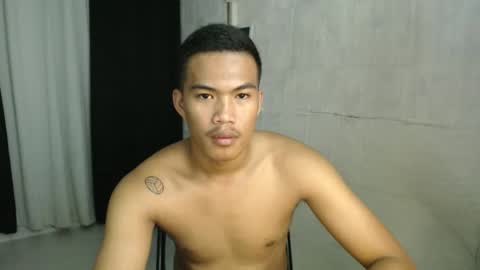 Snapshot of saj_taylor chatting on 11.10.25 Taylor online show from 11.10.25