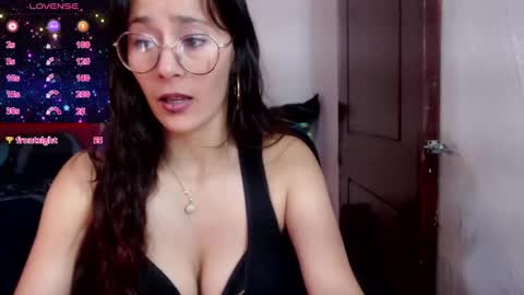 Snapshot of sakura_alek chatting on 03.05.25 sakura_alek online show from 03.05.25