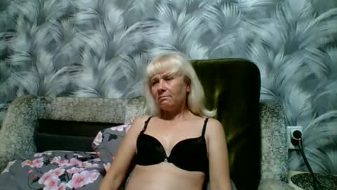 sakura_blonde online show from 10.15.25