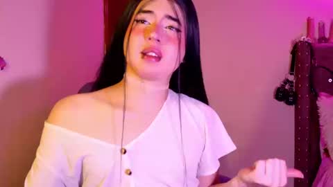 Snapshot of sakuraa_9 chatting on 09.10.25 saku online show from 09.10.25